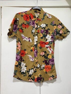 Goodthreads button front shirt mens small mustard Floral Hawaii shirt sleeves